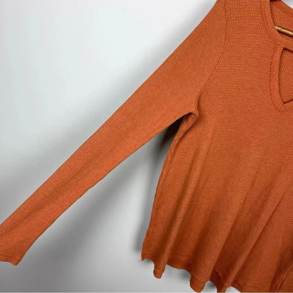 Anthropologie T.La Nadia Waffle Knit Cut-Out Top - Picture 5 of 6